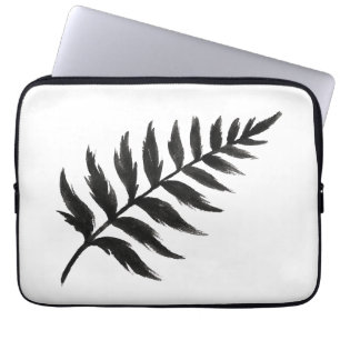 Minimalist Farn – Tintenpinsel Botanisches Design Laptopschutzhülle
