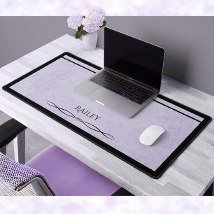 Minimalist Lavendel Schwarzes Monogramm Arbeitskol Schreibtischunterlage