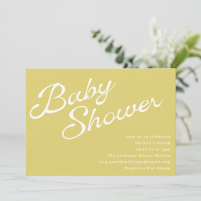 Minimalist Modern Yellow Retro Script Baby Shower Einladung (Stehend Vorderseite)