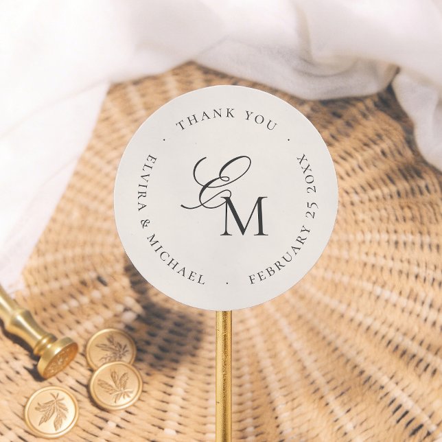 Minimalist Monogram Wedding Thank You Favor Runder Aufkleber (Von Creator hochgeladen)