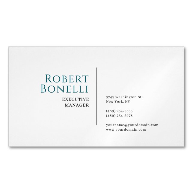 Minimalist Plain Blue & White Modern  Magnetische Visitenkarte (Vorderseite)