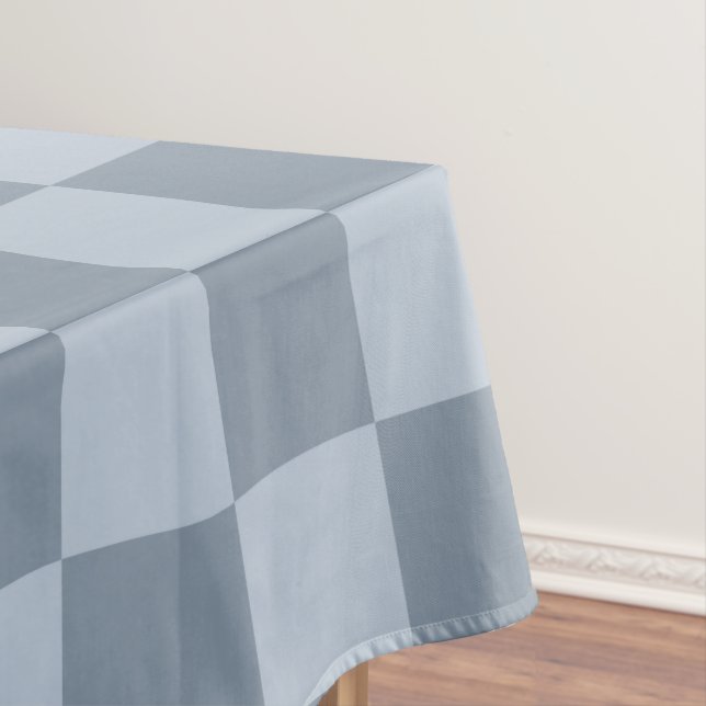 Minimalist Powder Blue Checkerboard Pattern Tischdecke (Beispiel)