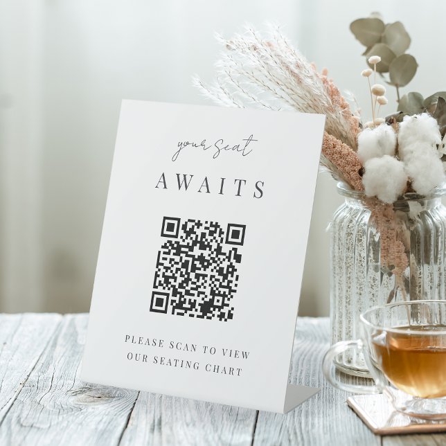 Minimalist Script QR Code Wedding Seating Chart Sockelschild (Von Creator hochgeladen)