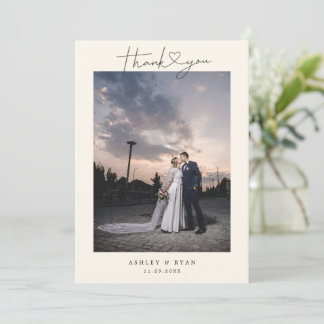 Minimalist Simple Script with Heart Wedding Photo Dankeskarte