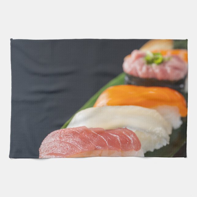 Minimalist Sushi on Bamboo Leaf Geschirrtuch (Horizontal)