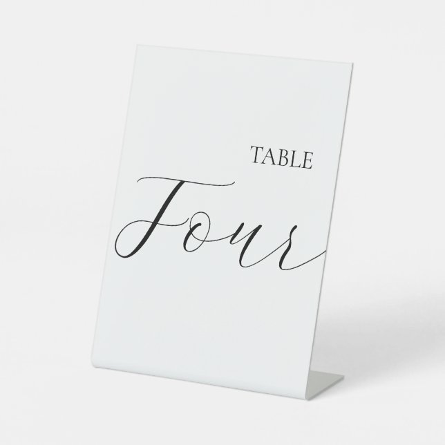 Minimalist Table Number Four  Sockelschild (Vorderseite)
