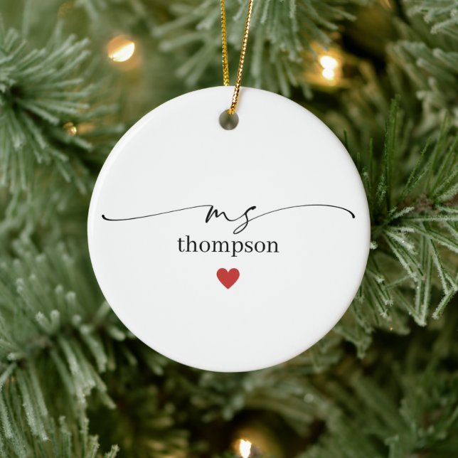 Minimalist Teacher Name Ornament with Heart (Baum)