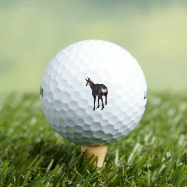 Minimalistisch Alpinistisches Gämse Bergziege auf  Golfball (Insitu T-Shirt)