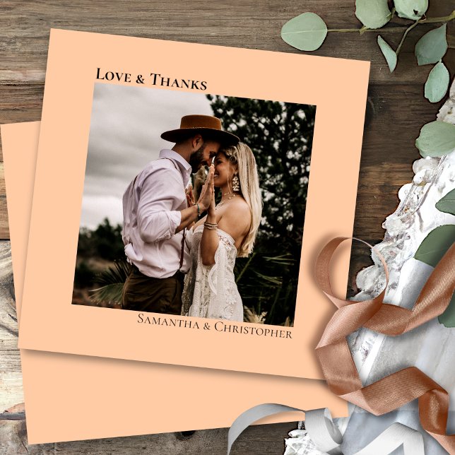 Minimalistisch Coral Peach Simple Wedding Foto Lie Dankeskarte (Von Creator hochgeladen)