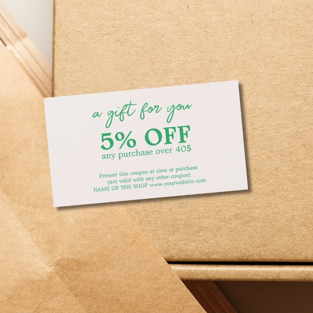 Minimalistisch-grüner weißer Coupon (Von Creator hochgeladen)