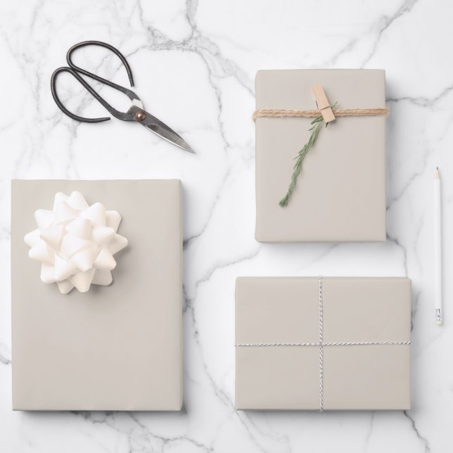 Minimalistisch hellbeige schlichte solide klassisc geschenkpapier set (Vorderseite)