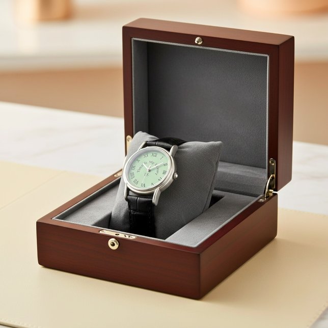 Minimalistisch Luxury Monogram Sage Green eWatch Armbanduhr (Von Creator hochgeladen)