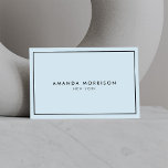 Minimalistisch Luxus Boutique Blau/Schwarz Visitenkarte<br><div class="desc">Ein elegantes und raffiniertes Design steigert Ihren Namen oder Firmennamen durch minimales und modernes Design. Der dünne schwarze Rahmen ist auf einem weichen,  blauen Hintergrund geerbt,  um diesem klassischen Visitenkartendesign-Template ein luxuriöses Gefühl zu verleihen. © 1201AM CREATIVE</div>