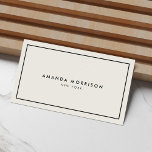 Minimalistisch Luxus-Boutique Elfenbein/Schwarz Visitenkarte<br><div class="desc">Ein elegantes und raffiniertes Design steigert Ihren Namen oder Firmennamen durch minimales und modernes Design. Der dünne schwarze Rahmen ist auf einem Elfenbeinhintergrund errichtet,  um diesem klassischen Visitenkartendesign-Template ein luxuriöses Gefühl zu verleihen. © 1201AM CREATIVE</div>