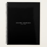 Minimalistisch Luxus Boutique Schwarzer Termin Planer<br><div class="desc">Ein elegantes und raffiniertes Design erhöht Ihren Namen oder Geschäftsnamen durch minimales und modernes Styling auf diesem klassischen Terminkalender. © 1201AM Design Studio</div>