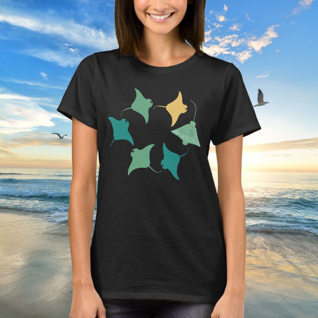 Minimalistisch Manta Ray Stingray Green Ocean T-Shirt (Von Creator hochgeladen)