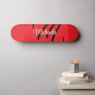Minimalistisch moderner Monogramm Anfangsname rot Skateboard