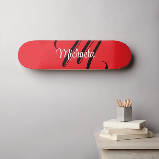 Minimalistisch moderner Monogramm Anfangsname rot Skateboard (Wandkunst (Horz))