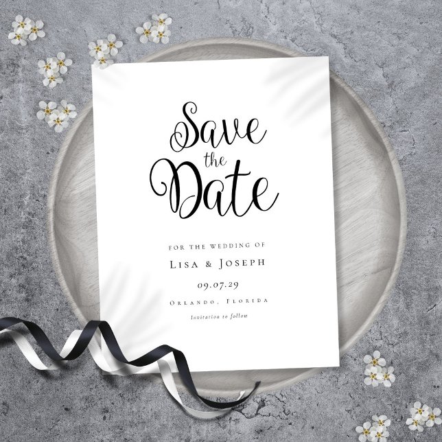 Minimalistisch Schwarz und Weiß Save the Date Ankündigungspostkarte (Minimalist Black and White Save the Date Announcement Postcard)