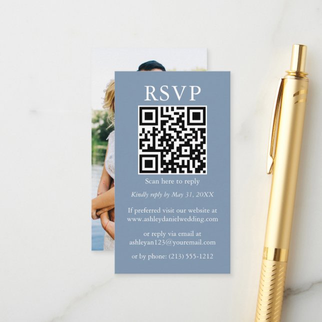 Minimalistisch Simple Wedding QR Foto Dusty Blue U Begleitkarte (Vorderseite/Rückseite Beispiel)
