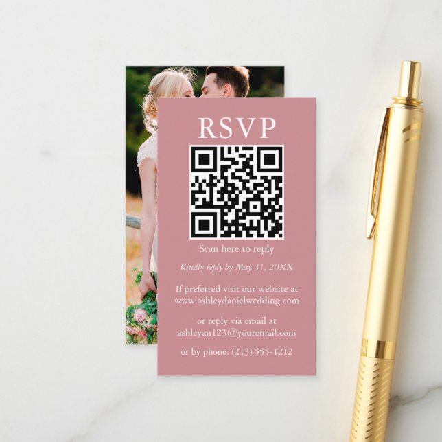 Minimalistisch Simple Wedding QR Foto Dusty Rose U Begleitkarte (Vorderseite/Rückseite Beispiel)