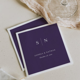 Minimalistisch und Chic Dunkle Hochzeit in Lila Serviette