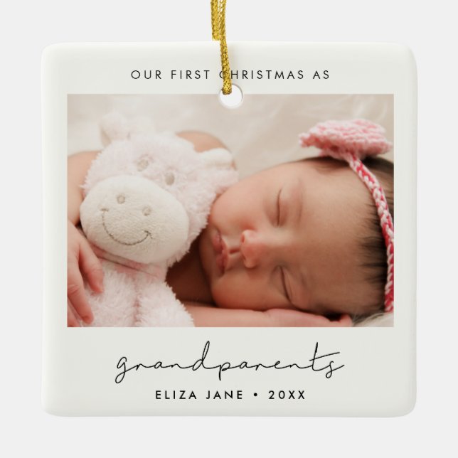 Minimalistisch Unsere ersten Weihnachten als Große Keramikornament (Vorderseite)