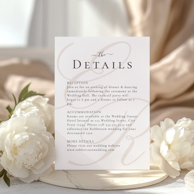 Minimalistische Beige Monogram Wedding Details Car Einladung (Minimalist Beige Monogram Wedding Details Card with beautiful white peonies.)