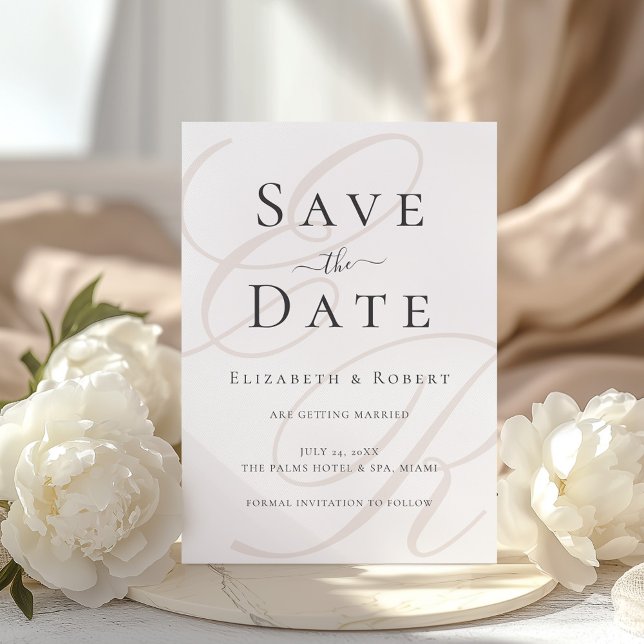 Minimalistische Beige Monogram Wedding Save the Da Save The Date (Minimalist Beige Monogram Wedding Save the Date with beautiful white peonies)