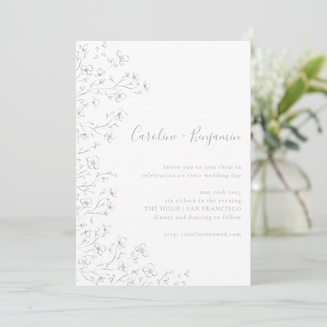 Minimalistische Boho Cherry Blossom Blumenzwiebelk Einladung (Stehend Vorderseite)