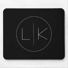 Minimalistische Elegantimpulse in Weiß auf Schwarz Mousepad