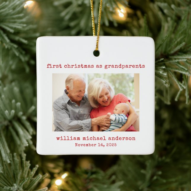 Minimalistische Erste Weihnachten als Großeltern F Keramikornament (Baum)