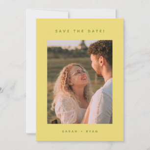 Minimalistische gelbe Verlobungsfoto-Hochzeit Save The Date