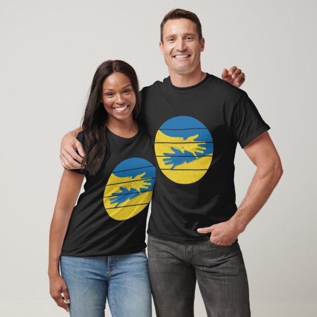 Minimalistische Hände unterstützen die Ukraine, di T-Shirt (Unisex)