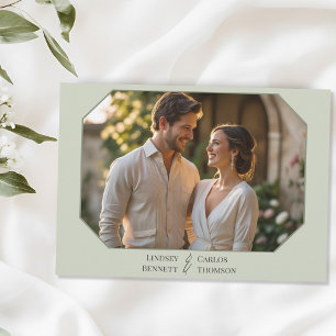 Minimalistische handgezeichnete Blätter Grüne Foto Einladung