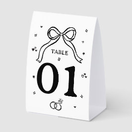 Minimalistische handgezeichnete Hochzeit Tischaufsteller