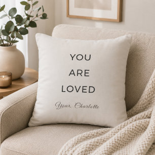 Minimalistische Kissenhülle You Are Loved Neutral Kissen