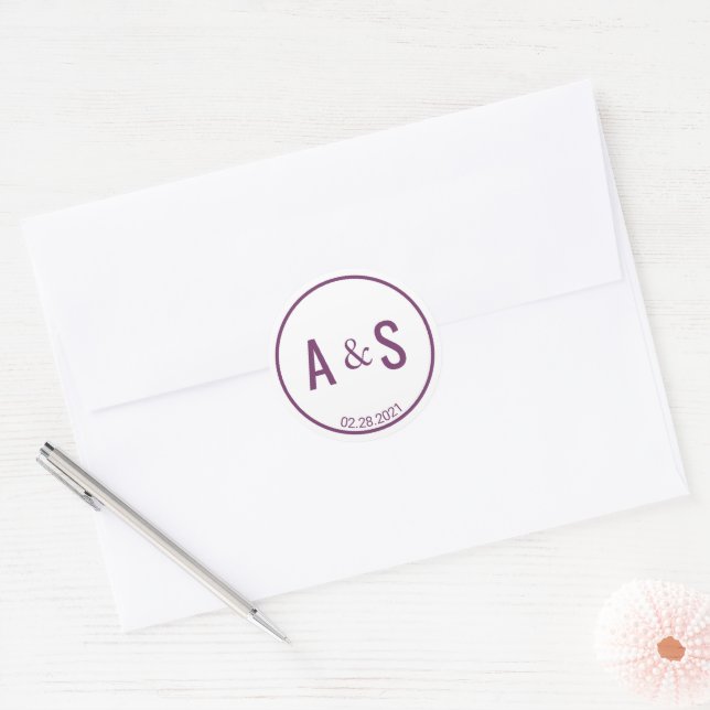 Minimalistische Lila Anfangsbuchstaben Runder Aufkleber (Umschlag)
