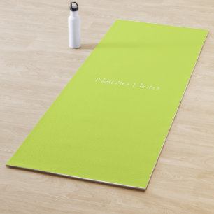 Minimalistische Limettengrün-individuelle Name-Mo Yogamatte