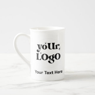 Minimalistische Logos und Texte Prozellantasse