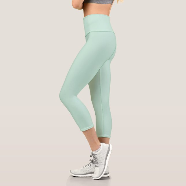 Minimalistische Meeresfrüchte grün solide schlicht Capri Leggings (Links)