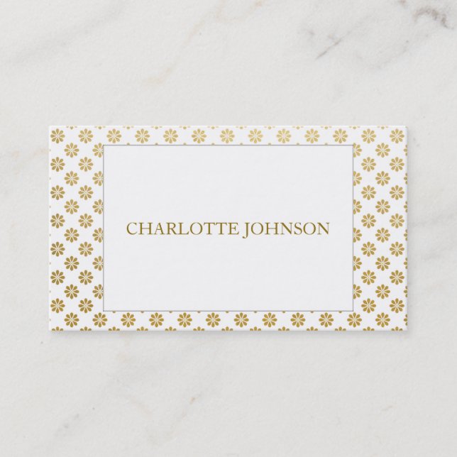 Minimalistische, moderne Golden White Vip Business Visitenkarte (Vorderseite)