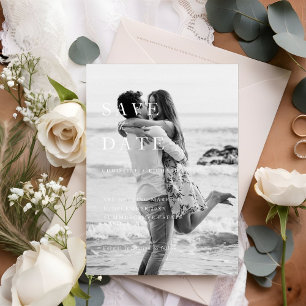 Minimalistische moderne Hochzeit rettet das Datum