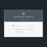 Minimalistische Navy Blue & Gold Bar Mitzvah RSVP Karte<br><div class="desc">Diese minimalistische und schicke Bar Mitzvah rsvp Karte verfügt über einen Mitternacht blauen / marineblau Hintergrund mit dem Stern von david. Auf der Rückseite befindet sich ein goldener Hintergrund für Imitate. Personalisieren Sie es für Ihre Bedürfnisse. In meinem Geschäft finden Sie passende Produkte.</div>