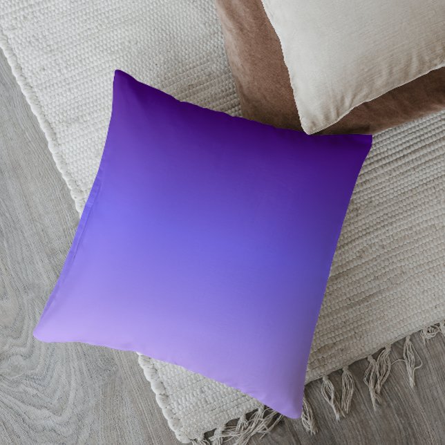 Minimalistische Ombre Galactic Dreams Kissen (Von Creator hochgeladen)