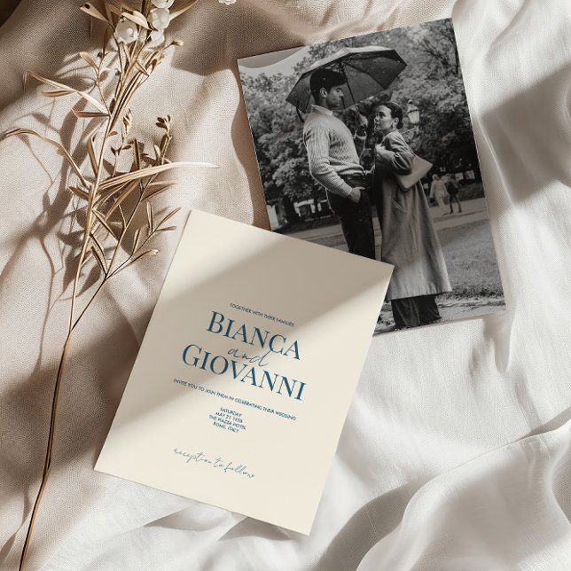 Minimalistische Retro Blue Typografy Wedding Einladung (Von Creator hochgeladen)