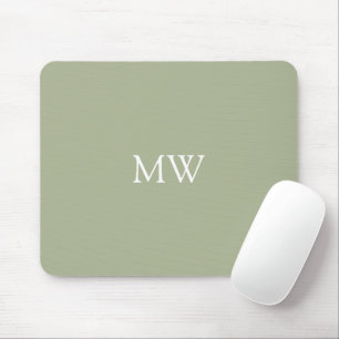 Minimalistische Sage Green Monogram Initials Mousepad