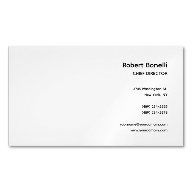 Minimalistische Schlichte Weiß-Moderne Magnetische Visitenkarte (Vorderseite)