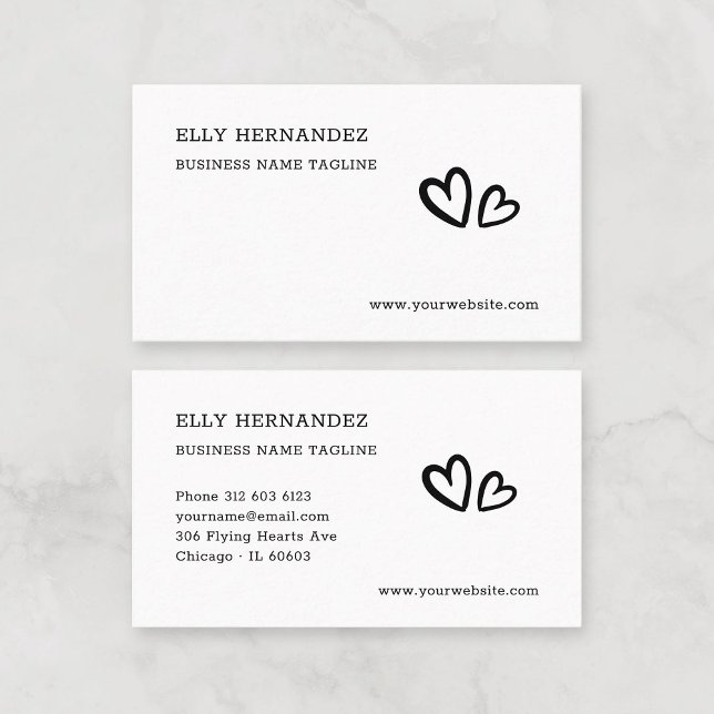 Minimalistische Schreibmaschinentypografie Herzlog Visitenkarte (Simple Modern Minimalist Typewriter Typography and Heart Logo Professional Black Business Card.)