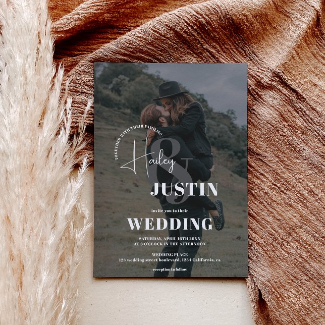 Minimalistische Schwarz-Foto-Overlay-Hochzeit Einladung (Von Creator hochgeladen)